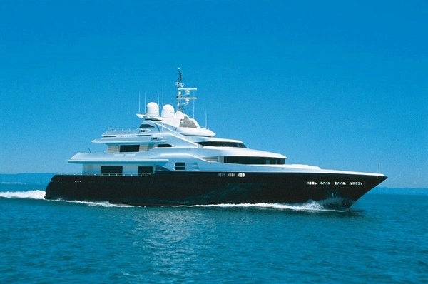 motor yacht june luck