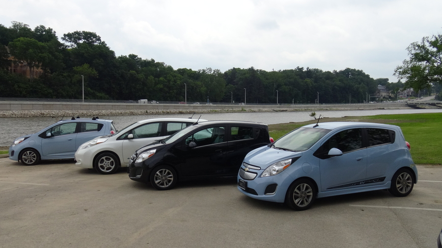 IowaBased Electric Vehicle Dealership Announces Grand Opening