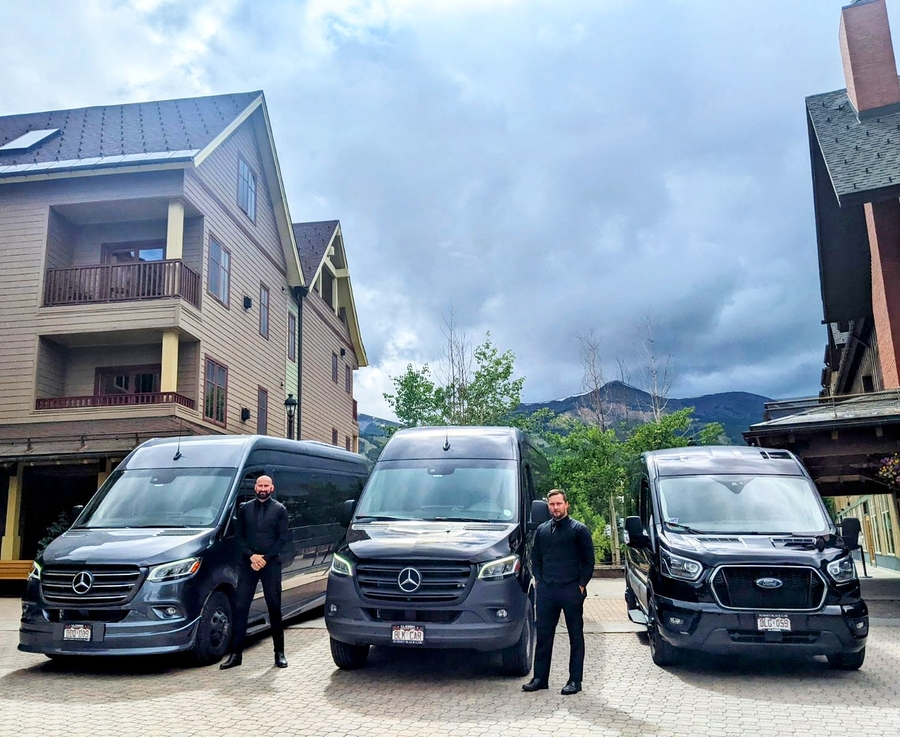 Summit Black Car: The Ultimate VIP Choice with Elite Former Law Enforcement Expertise